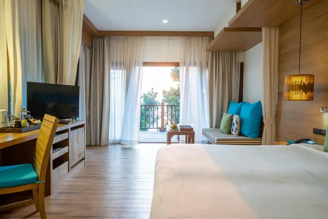 غرفة بريميير بسرير كينج بإطلالة على البحر، Ao Prao Resort 2/5
