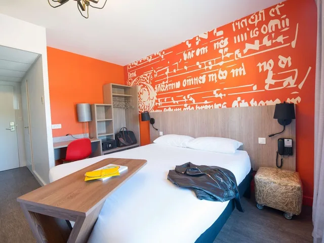 Standard, Double Bed, Ibis Styles Carcassonne La Cite 5/10