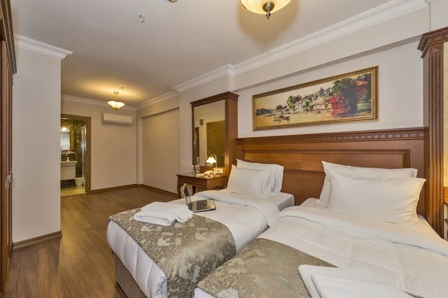 2 Bedrooms, Family, 1 King and 4 Single Beds, City View, Blisstanbul Hotel 1/5