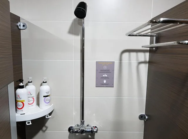 سكن مشترك بأربعة أسرّة للنساء، Midtown Hostel 4/5