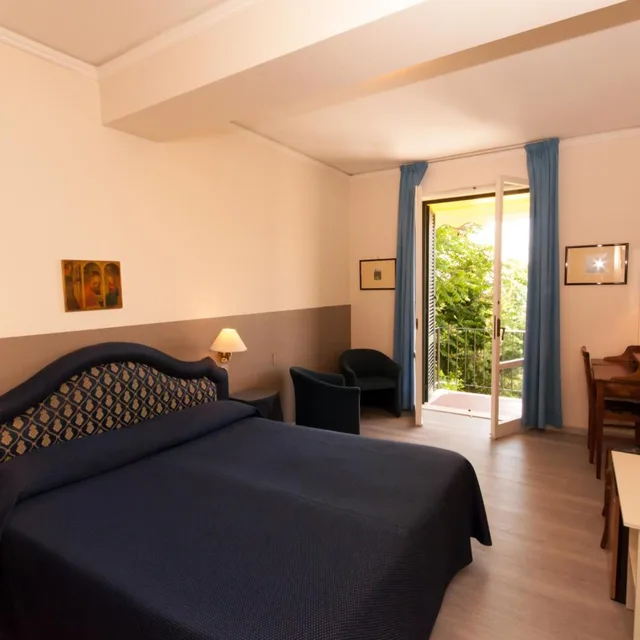 غرفة ديلوكس بسرير مزدوج أو سريرين منفصلين، Hotel San Luca 1/10