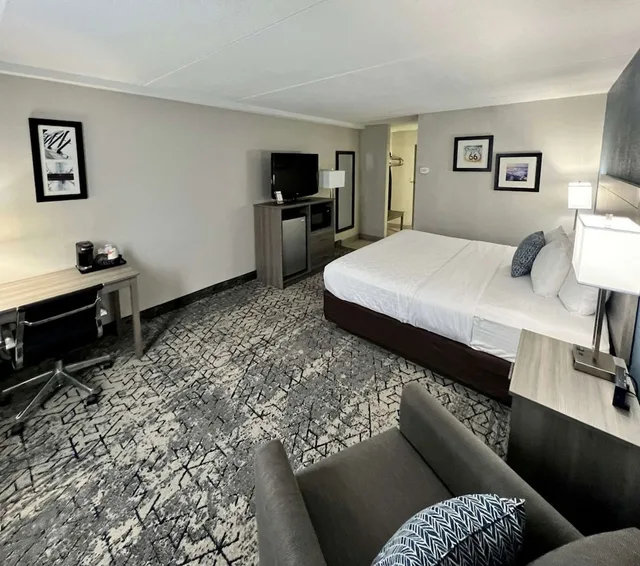 غرفة بسرير مزدوج لذوي الإعاقة، Clarion Hotel & Convention Center Joliet 3/5