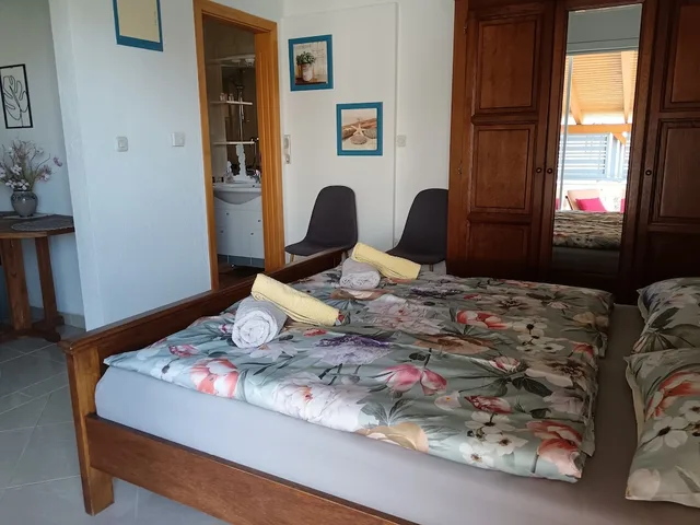 استوديو بانورامي بسرير كوين بإطلالة على البحر، APARTMENTS MORETA 3/5