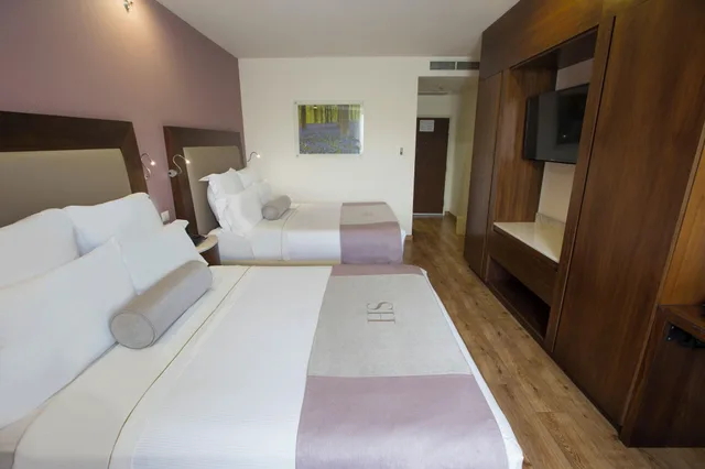 غرفة بسريرين كوين، Hs Hotsson Hotel Queretaro 1/7