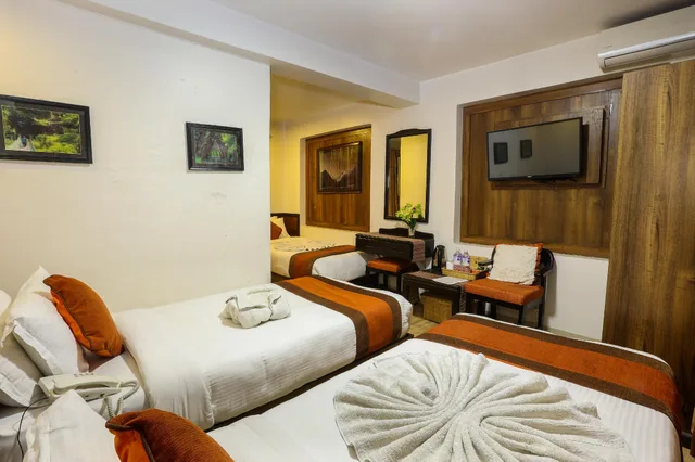 غرفة ديلوكس ثلاثية بثلاثة أسرّة، Hotel Himalayan Oasis 2/2