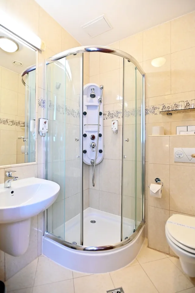 غرفة سوبيريور بسرير مزدوج، Eger Park 5/6