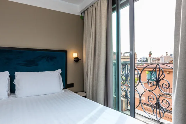 جناح بسرير كوين مع أريكة، Hotel Trevi Collection 1/8