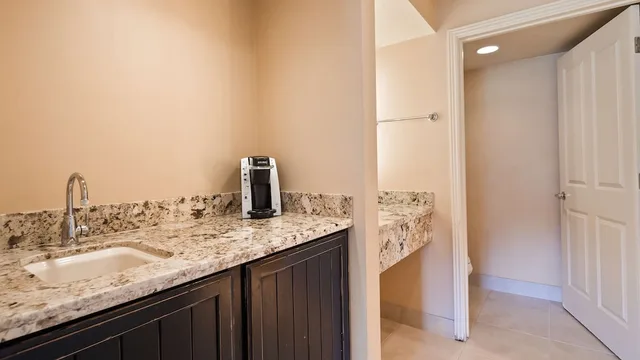 Signature, King Bed, Sofa, Jetted Tub, Best Western Plus Arroyo Roble Hotel & Creekside Villas 6/10