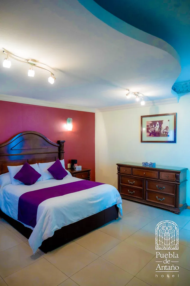 Junior Suite, Queen Bed, Puebla De Antano Hotel 1/7