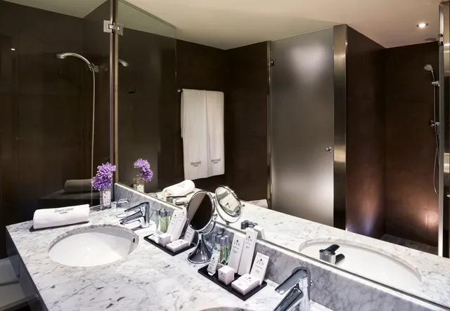 غرفة قياسية ثلاثية، SERCOTEL AMISTER ART HOTEL 2/2