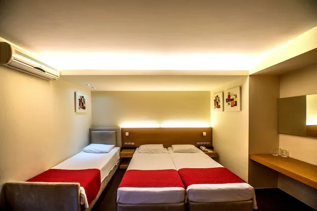 غرفة سوبيريور ثلاثية، Capsis Hotel Thessaloniki 3/5