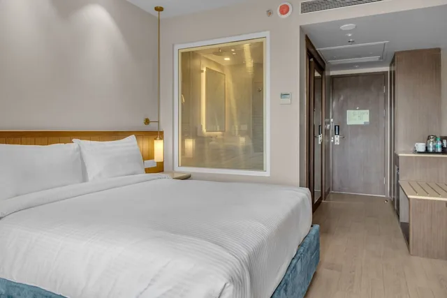 غرفة ديلوكس بشرفة مفردة بسرير كوين، Fairfield by Marriott Goa Calangute Village 1/7