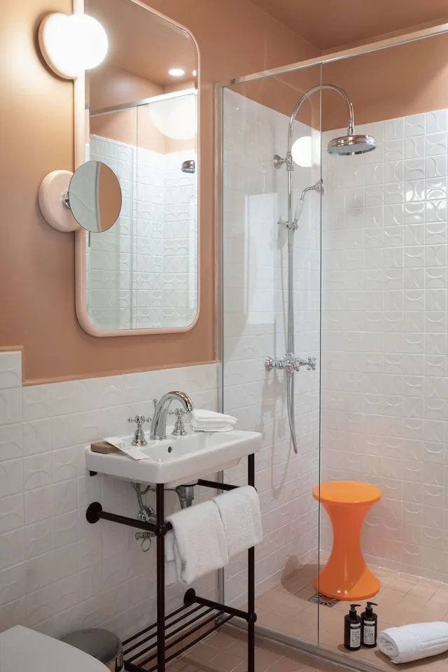 Premium, Quadruple, Queen Bed, Hotel Saint Andre Des Arts 3/3