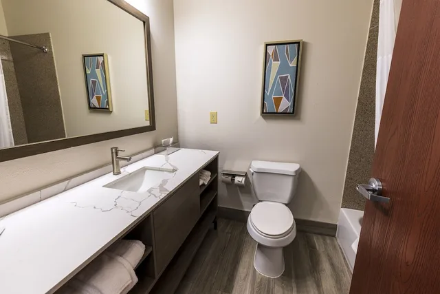 غرفة قياسية بسريرين كوين، Comfort Inn & Suites New Iberia - Avery Island 3/4