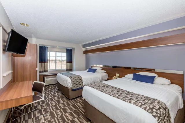 غرفة رباعية بسريرين كوين، Microtel Inn Suites By Wyndham Sioux Falls 2/5