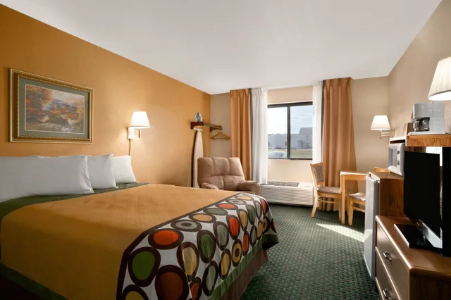 غرفة قياسية بسرير كوين، Super 8 By Wyndham Alexandria Mn 7/10