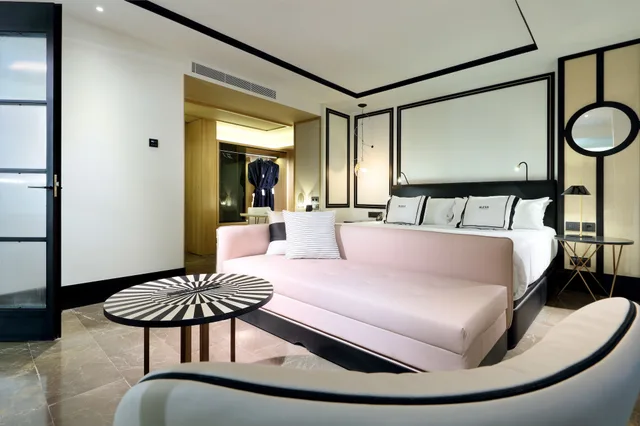 جناح استوديو بسرير كينج بإطلالة على البحر مع أريكة، Bless Hotel Ibiza 1/8