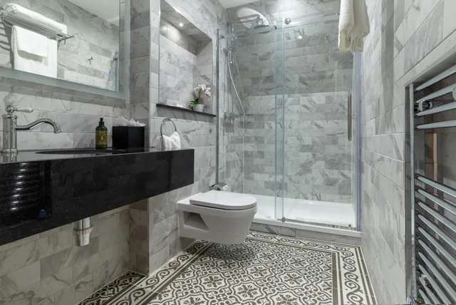 جناح جونيور بسرير كوين، The Lansbury Heritage Hotel and Spa by Sunday Canary Wharf, London 7/7