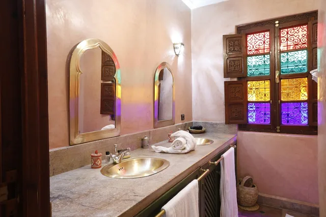 جناح بسرير كينج وسرير فردي، Riad Daria 2/3