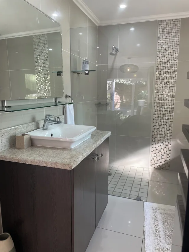 Luxury, King Bed, Sofa, Pool Access، Reef View Bnb 6/7