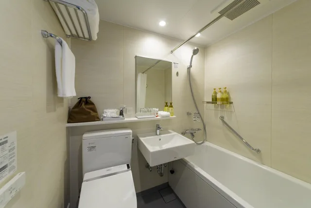 غرفة سوبيريور بسريرين منفصلين مع أريكة، Best Western Plus Hotel Fino Osaka Kitahama 3/4