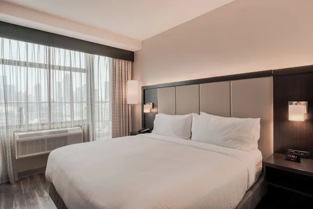 غرفة بريميوم بسرير مزدوج، Holiday Inn Express Long Island City E New York, an IHG Hotel 2/5