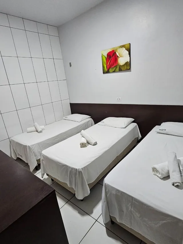 غرفة قياسية ثلاثية، New Center Hotel 3/10