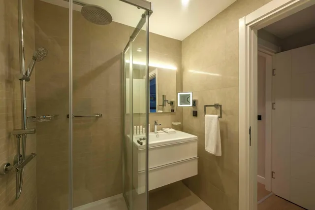 شقة سوبيريور بشرفة، The Superior Living Batisehir 4/7