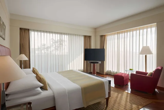 غرفة بسرير كينج بإطلالة على المسبح، HYATT REGENCY KOLKATA 4/5