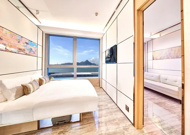 Premier, Suite, King Bed, Sea View, Regala Skycity 1/2