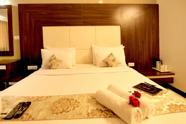 Super, Deluxe, Double Bed، Ashish Palace 6/10
