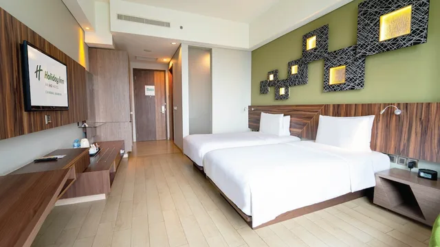 غرفة قياسية بسريرين منفصلين بإطلالة على المدينة، Holiday Inn Cikarang Jababeka 10/10