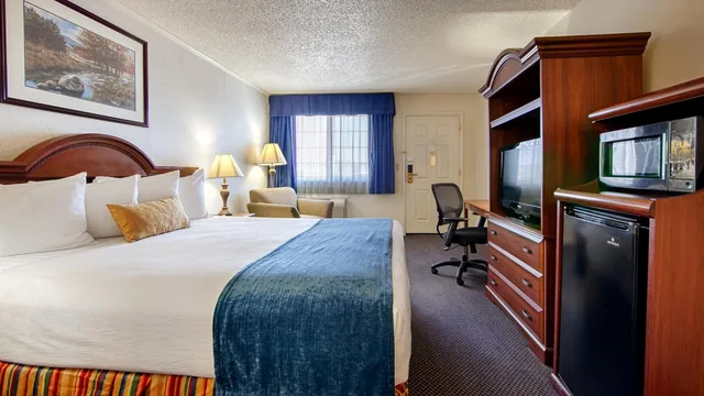 غرفة بسرير كوين لذوي الإعاقة، Best Western Trailside Inn 2/7