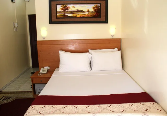 Room, King Bed, Al Ahrar Hotel 4/8