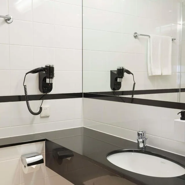 غرفة قياسية بسرير كوين، Scandic Wroclaw Hotel 1/11