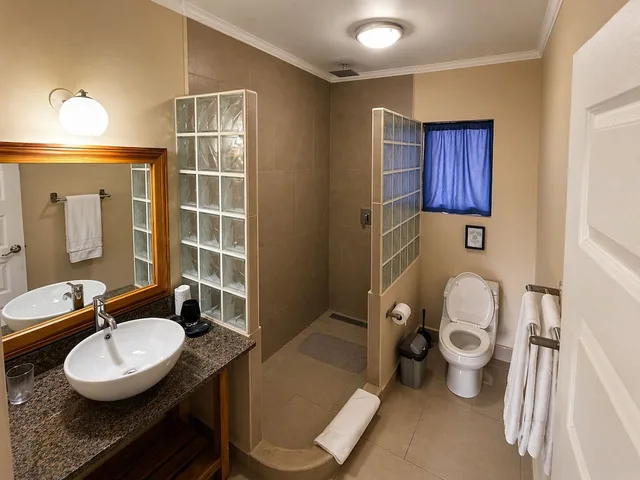 Studio, King Bed, Terrace, Eden Beach Resort 6/6