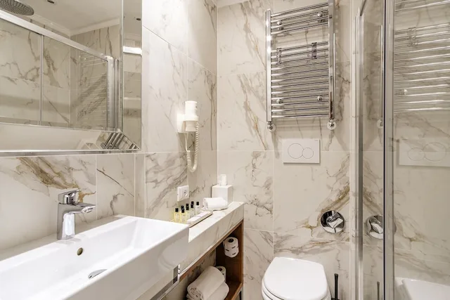 غرفة صغيرة بسرير كوين في الملحق، Hotel Smeraldo 2/2
