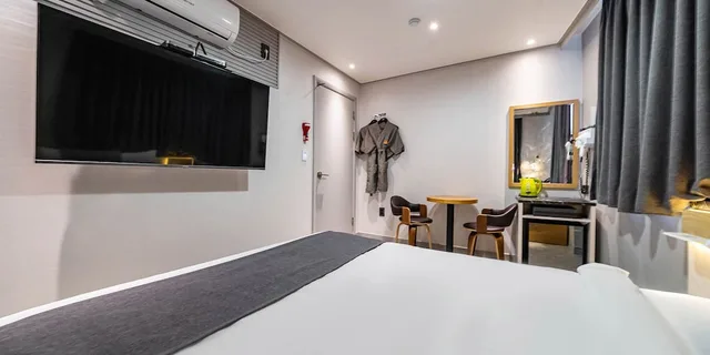 غرفة قياسية بسرير مزدوج بإطلالة على البحر، Ritz Motel & Pension 2/4