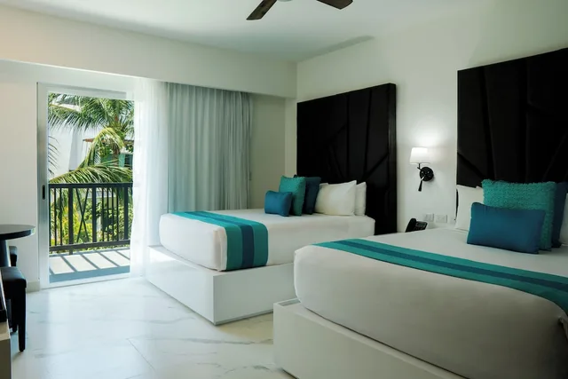 جناح بسرير كينج وسريرين كوين بـ3 غرف نوم، The Fives Beach Hotel - A la Carte All Inclusive 1/8