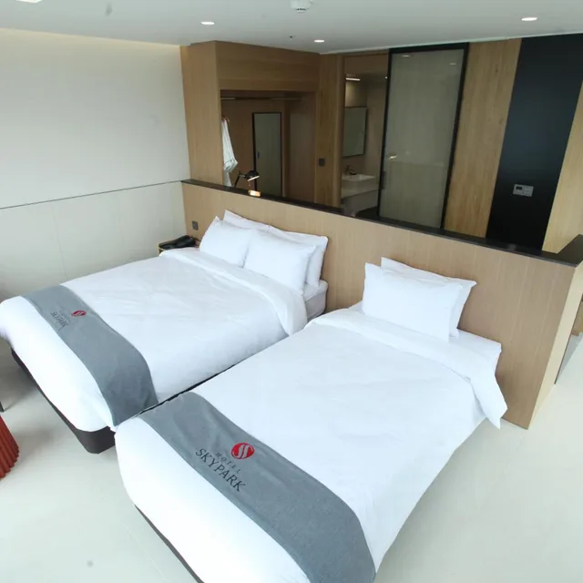 غرفة ديلوكس ركنية بسريرين منفصلين، Hotel Skypark Daejeon I 3/6