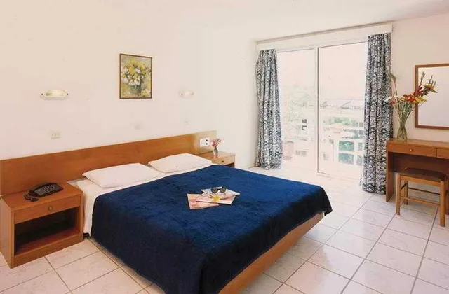غرفة قياسية مفردة، CARINA HOTEL 1/1