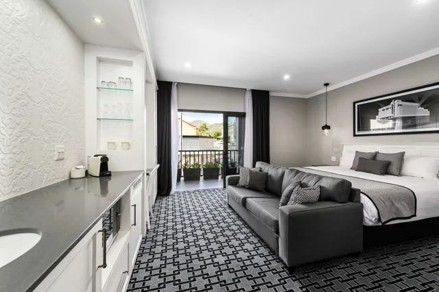 جناح استوديو بسرير كينج، CH Boutique Hotel, Ascend Hotel Collection 7/10