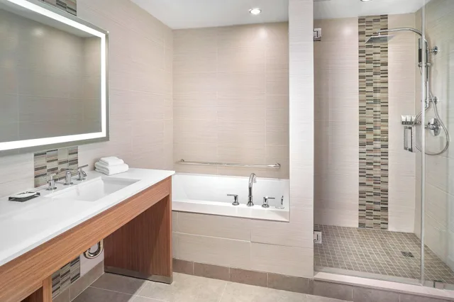 جناح بسرير كينج، The Westin Calgary Airport 2/4
