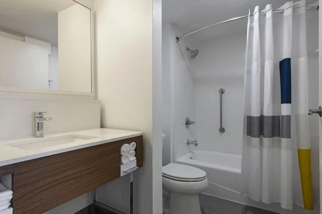 غرفة بسريرين كوين، Comfort Inn Port Hope 6/7