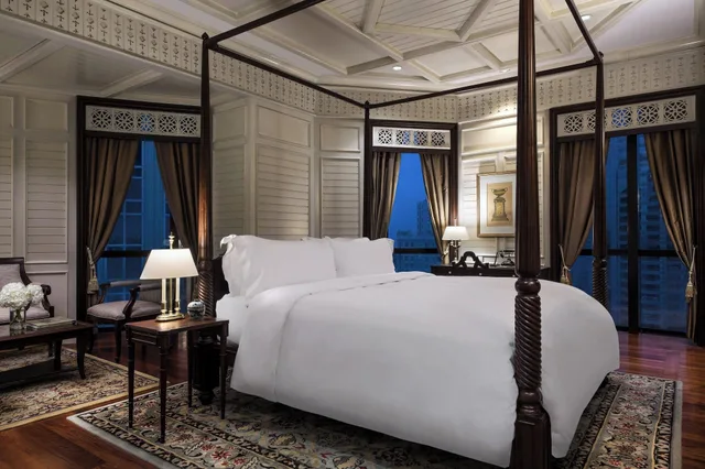 جناح كلوب، THE ATHENEE HOTEL, A LUXURY COLLECTION HOTEL BANGKOK 2/3