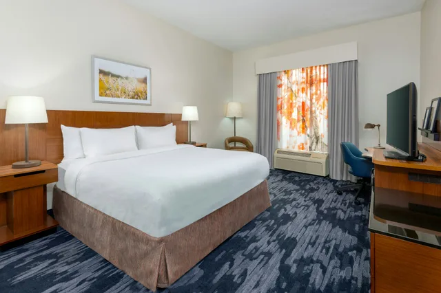 غرفة بسرير كينج، Fairfield Inn & Suites Clearwater 1/6