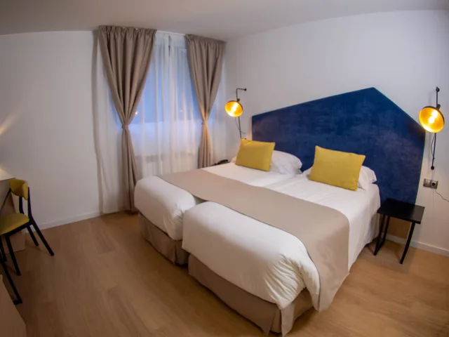 غرفة مفردة بسرير مزدوج، Hotel Roc Meler 1/3