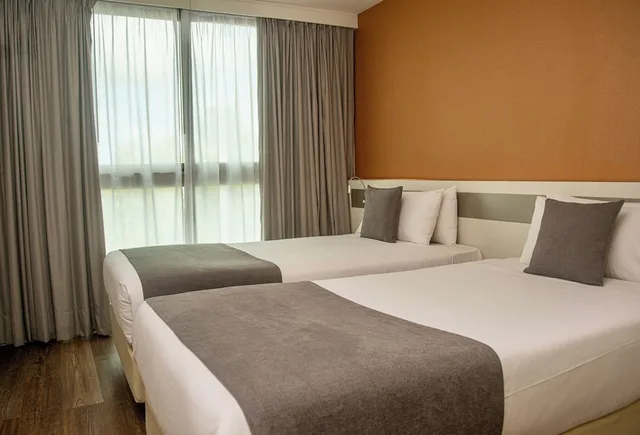 Deluxe, Suite, Twin Beds, Own Montevideo 2/5