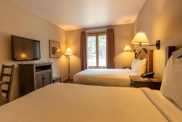 1 Bedroom, Family Suite, 2 Queen Beds, Sofa, Nancy Greene's Cahilty Lodge 3/10