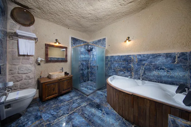 جناح جونيور بمسبح خاص، Cappa Via Cave Hotel 8/10
